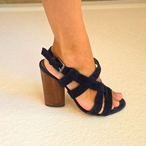 Splendid Navy Blue Genuine Suede Sandals Sz 6